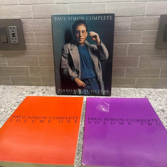 Paul Simon Complete for Piano/Vocal/Guitar-Volumes 1 and 2 Songbooks, Paperback - Picture 3 of 8